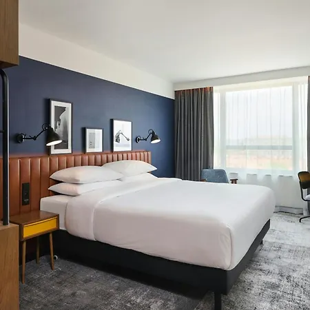 Four Points By Sheraton Hotel 4*