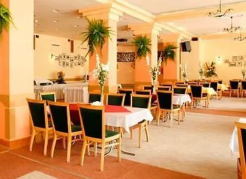 Four Points By Sheraton Hotel 4*