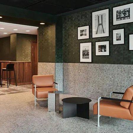 מלון Four Points By Sheraton 4*