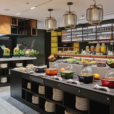 Four Points By Sheraton Hotel 4*