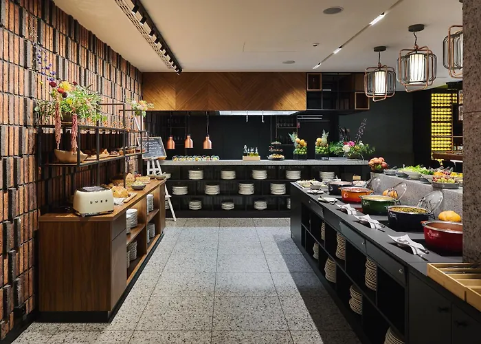 Отель Four Points By Sheraton Вроцлав